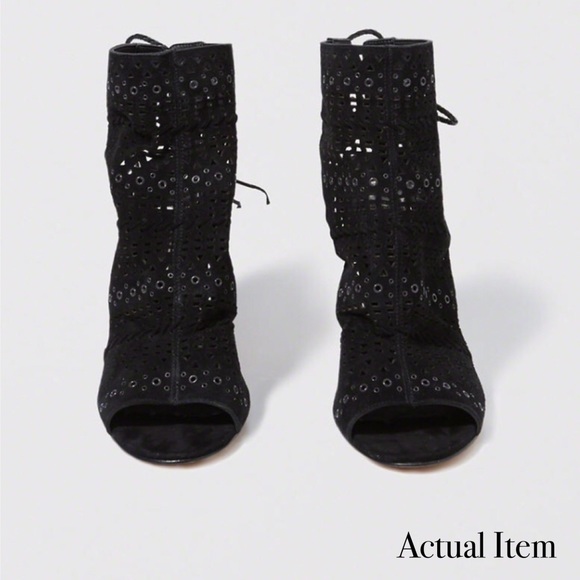 RELISTED SIZES STILL AVAILABLE Dolce Vita | Perforated Ankle Wrap Tassel Heel - Picture 8 of 8